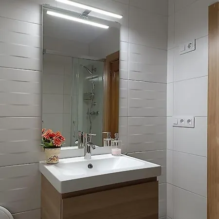 Ideal En Lastres Apartment Colunga