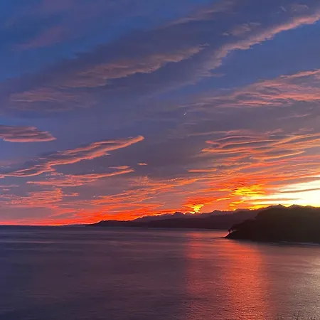 Ideal En Lastres * كولونغا